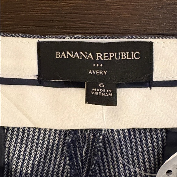 Banana Republic Blue and White Patterned Trousers - Picture 3 of 4